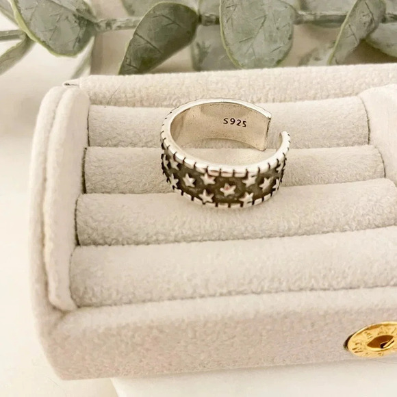 925 Sterling Silver Star Ring Starry Night Ring Minimalist Ring Band - Picture 9 of 9